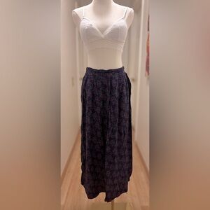 Lee Winter purple pattern mid length skirt sz M